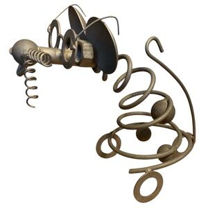 Junkyard Art presents Modern Metal Spiral Sculpture of a mouse wearing glasses.